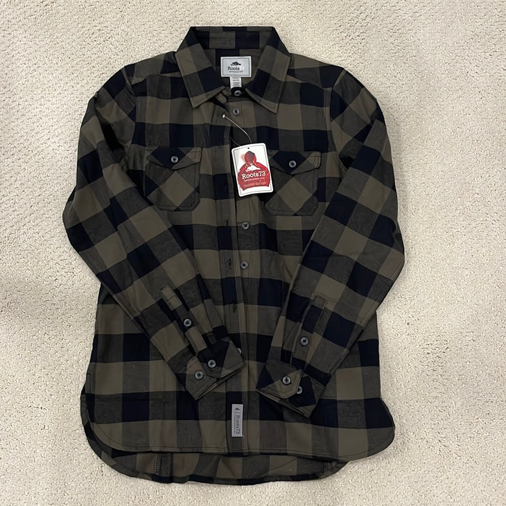 NWT Roots Flannel - Size XS